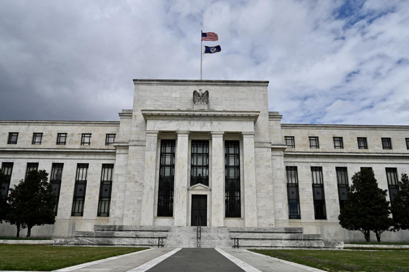 بيتر شيف يتوقع استمرار الفيدرالي في رفع الفائدة: قد تتجاوز 6%