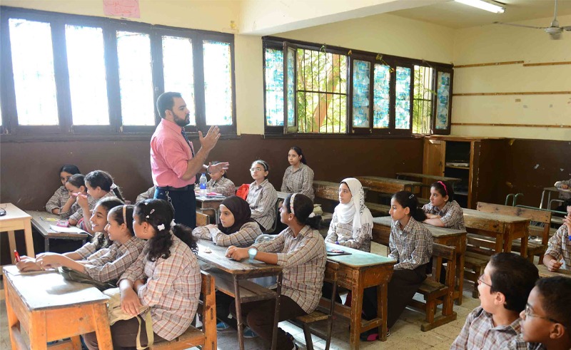 إجراءات الاعتذار عن الخدمة للمعلمين المحالين للمعاش