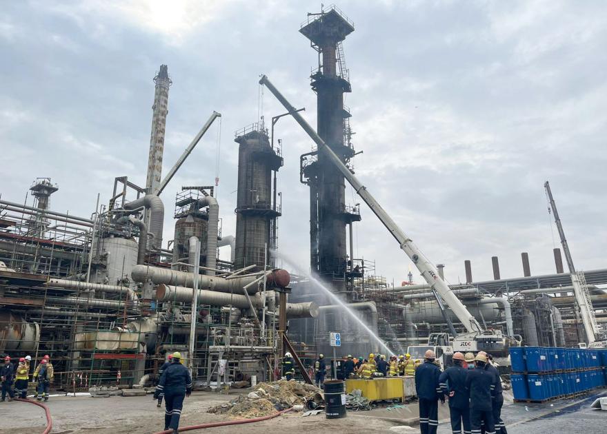 حريق في مصفاة ميناء الأحمدي والوطنية الكويتية: محدود ونتعامل معه