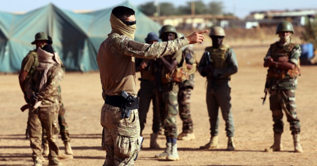 La France maintient 3 000 soldats sur les côtes africaines