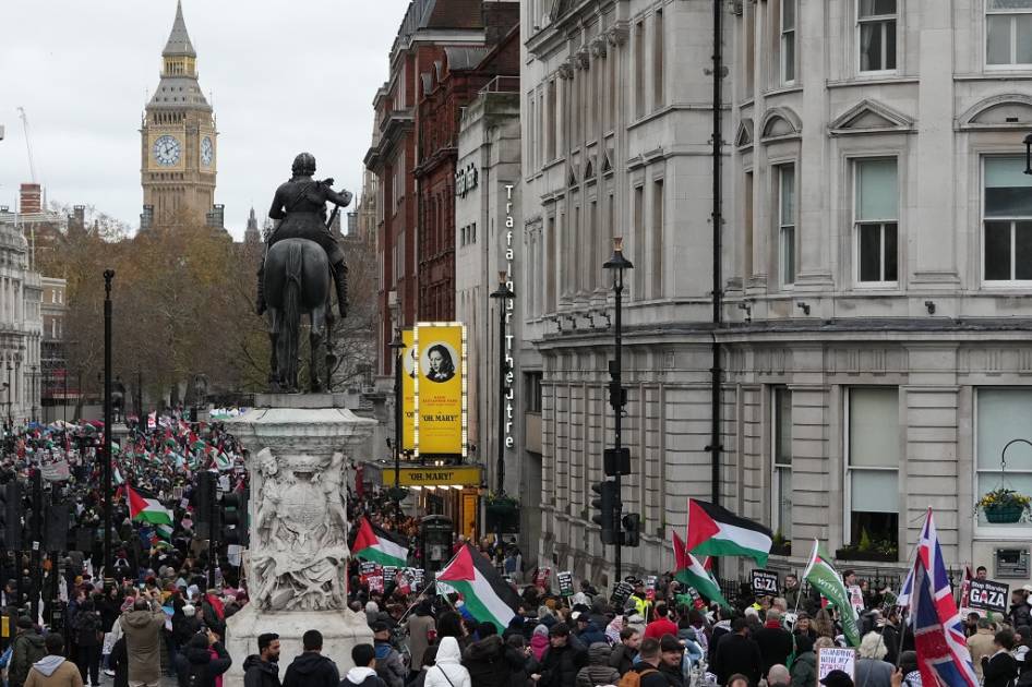 بريطانيا تتعهد اتخاذ تدابير حازمة بحق الداعين لـ "الانتفاضة" 