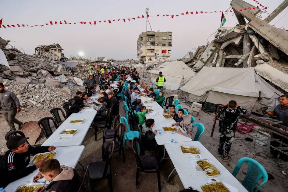 وجوه غائبة ومنازل مهدمة… رمضان الفلسطينيين بين أنقاض غزة