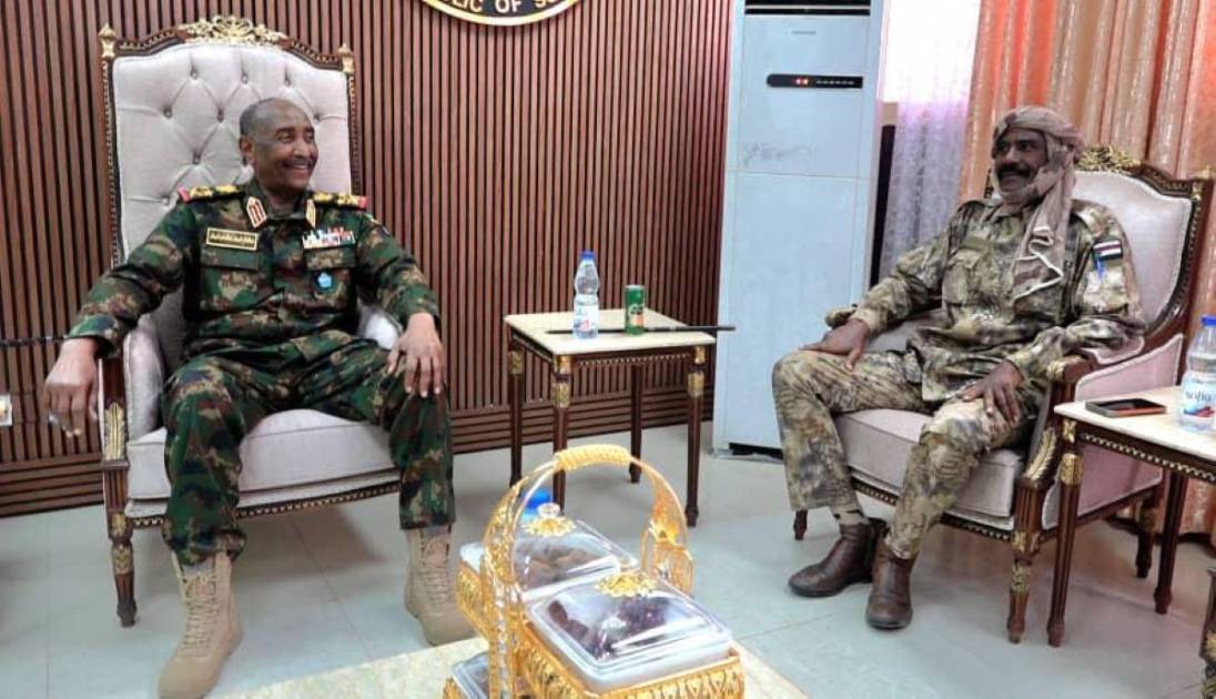 انشقاق قائد ميداني بارز في "الدعم السريع" وانضمامه للجيش