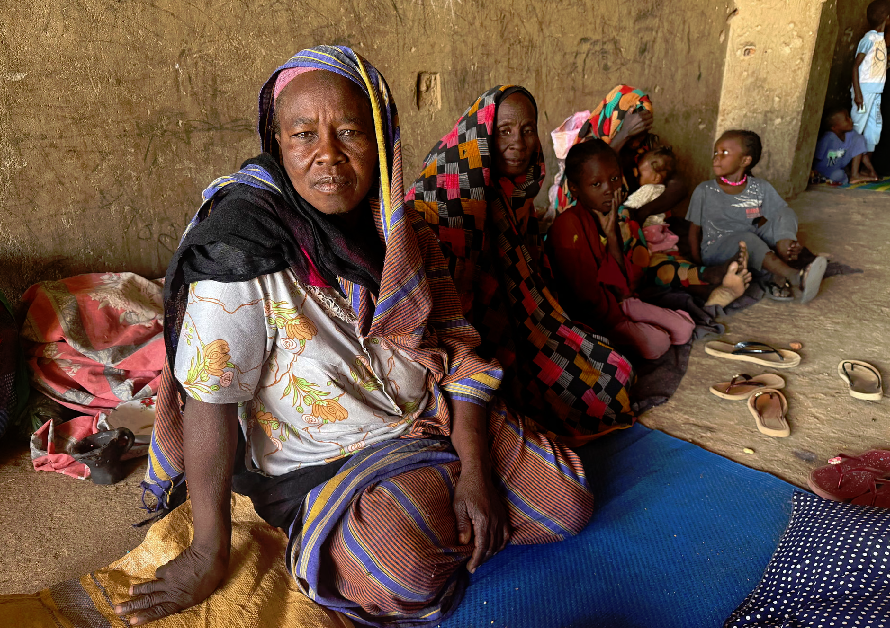 معارك الأبيض: الجيش يمسك بزمام المبادرة وتحذيرات من كارثة إنسانية وشيكة