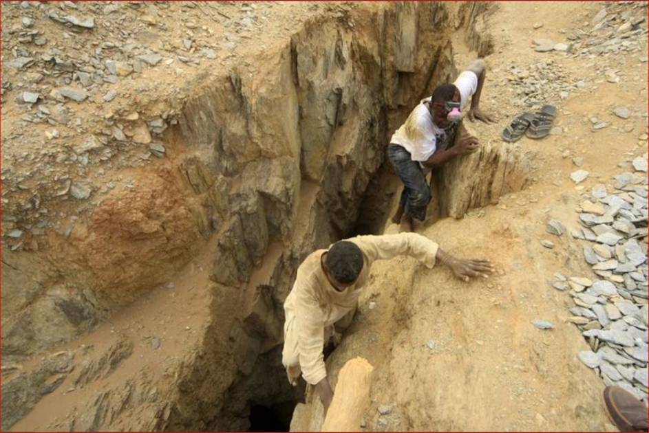 انهيار منجم ذهب في وادي حلفا يودي بحياة 15 عاملاً