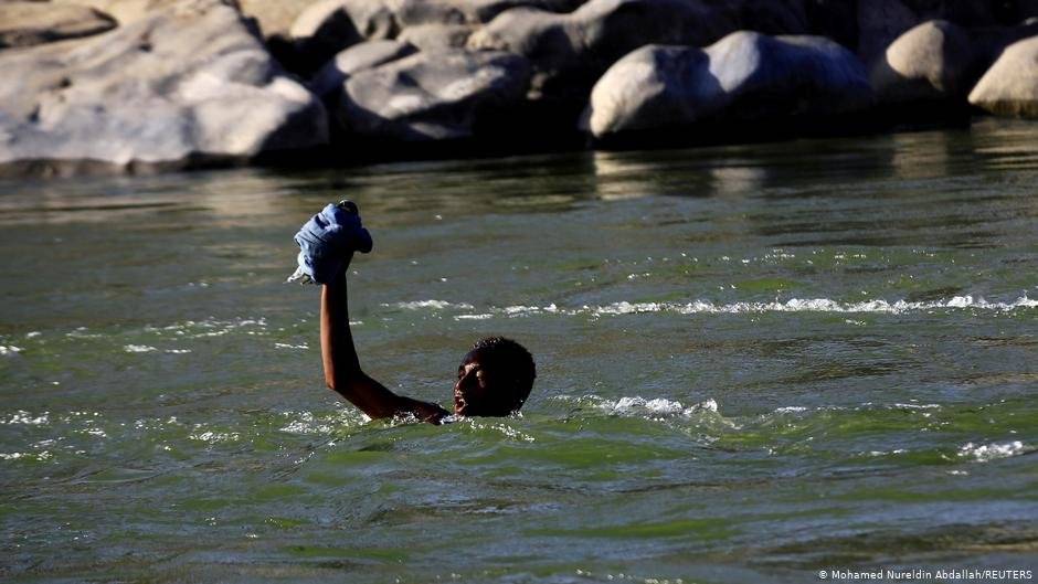 انتشال 15 جثة لمقاتلين بجبهة "تيغراي" الإثيوبية من نهر سوداني