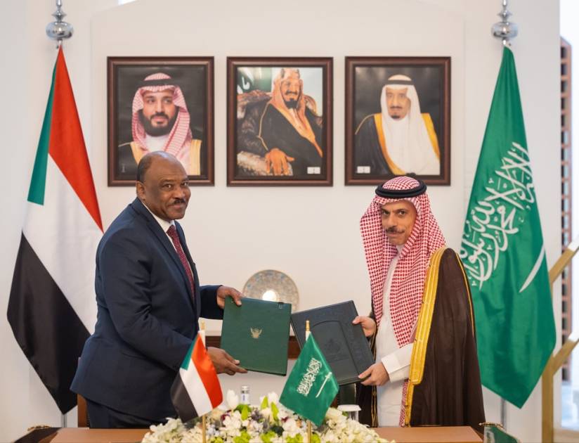السعودية والسودان يوقعان وثيقة إنشاء "المجلس التنسيقي" بينهما
