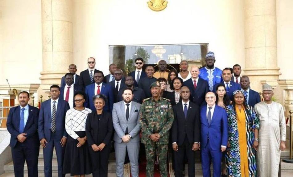 عودة أفريقية إلى الخرطوم... هل يجتاز مجلس السلم والأمن اختبار النفوذ؟