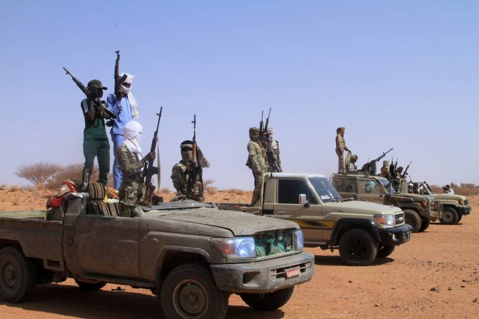 الجيش السوداني يتقدم في غرب كردفان ويكثف قصف نيالا وسط تمدد للدعم السريع في النيل الأزرق