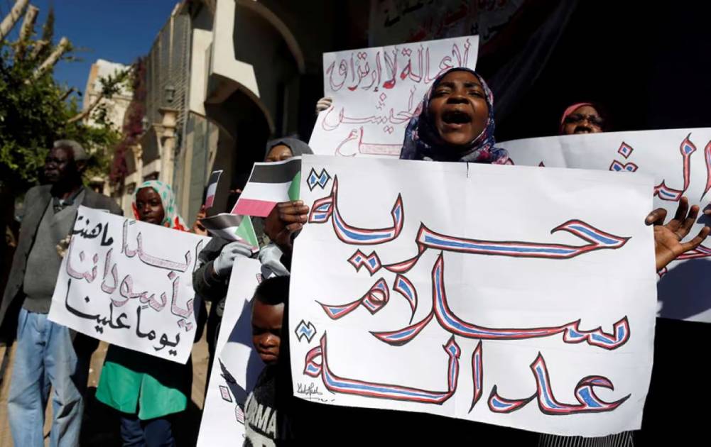 سودانيات خلف القضبان يواجهن أحكام التخابر