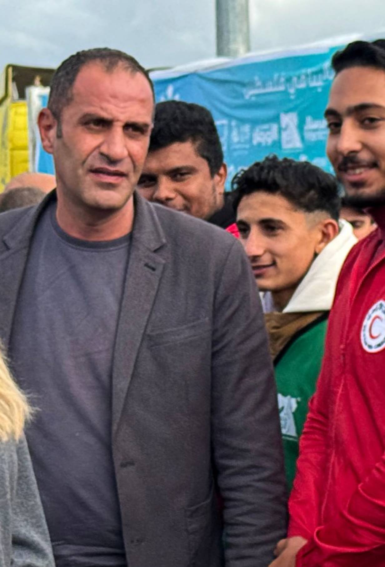 أنجيلينا جولي على الجانب المصري من معبر رفح