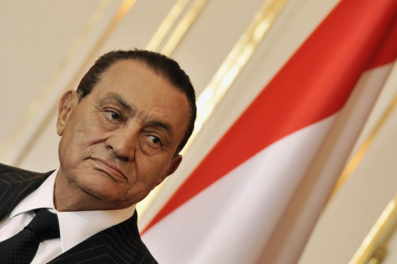 أسرار وكواليس التنحي: مبارك من القصر إلى شرم الشيخ