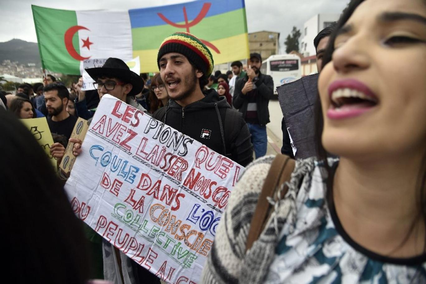 الأمازيغية في الجزائر: الهوية القتيلة والقاتلة والمقاتلة 65521-2012485369