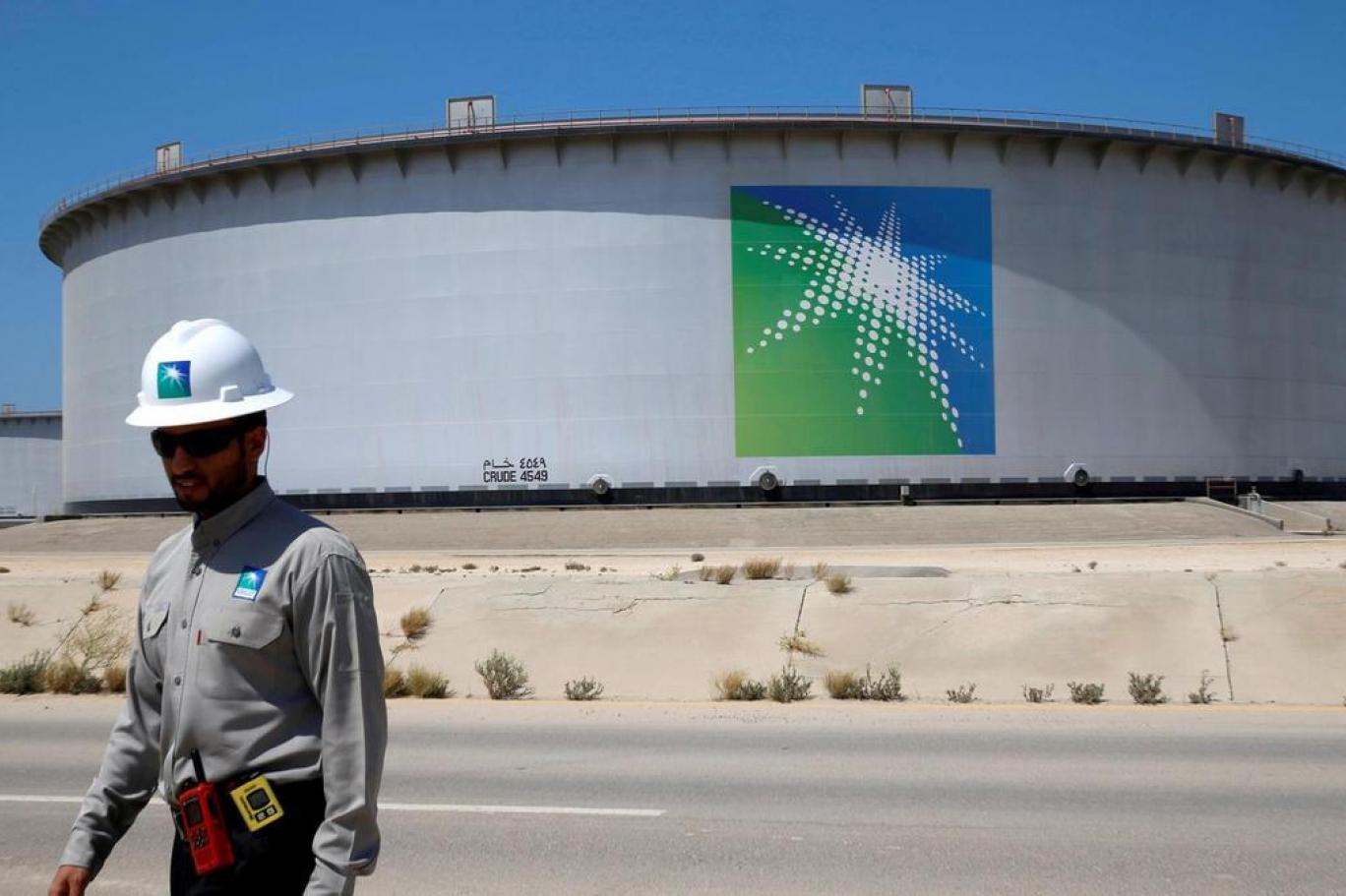 أرامكو السعودية ترفع أسعار الوقود تمهيدا لربطها بالأسواق العالمية