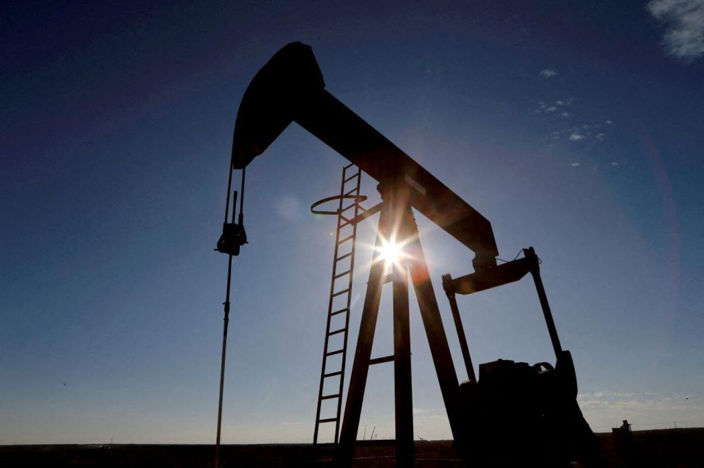 تذبذب أسعار النفط وسط استمرار ضغوط الإمدادات | اندبندنت عربية