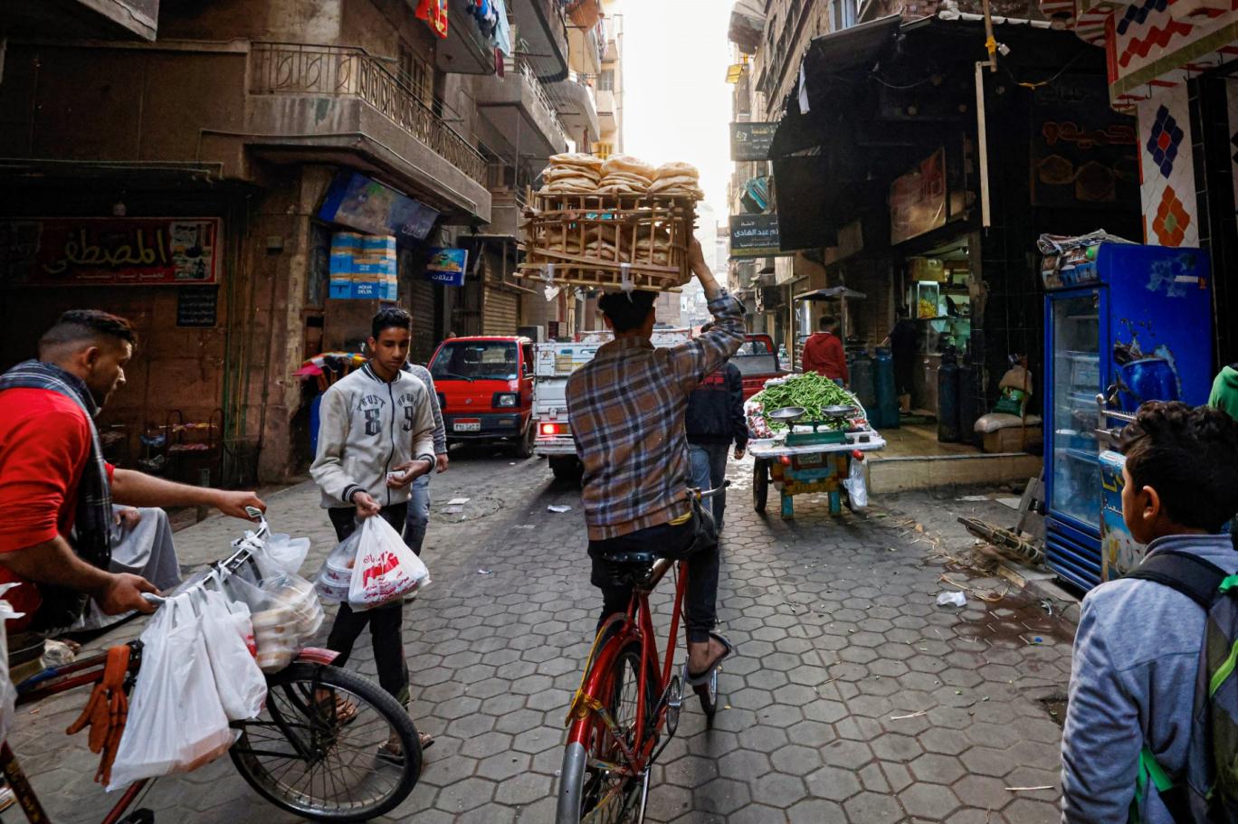 مصر تتوقع ارتفاع عجز الموازنة لأعلى مستوى في 5 سنوات | اندبندنت عربية