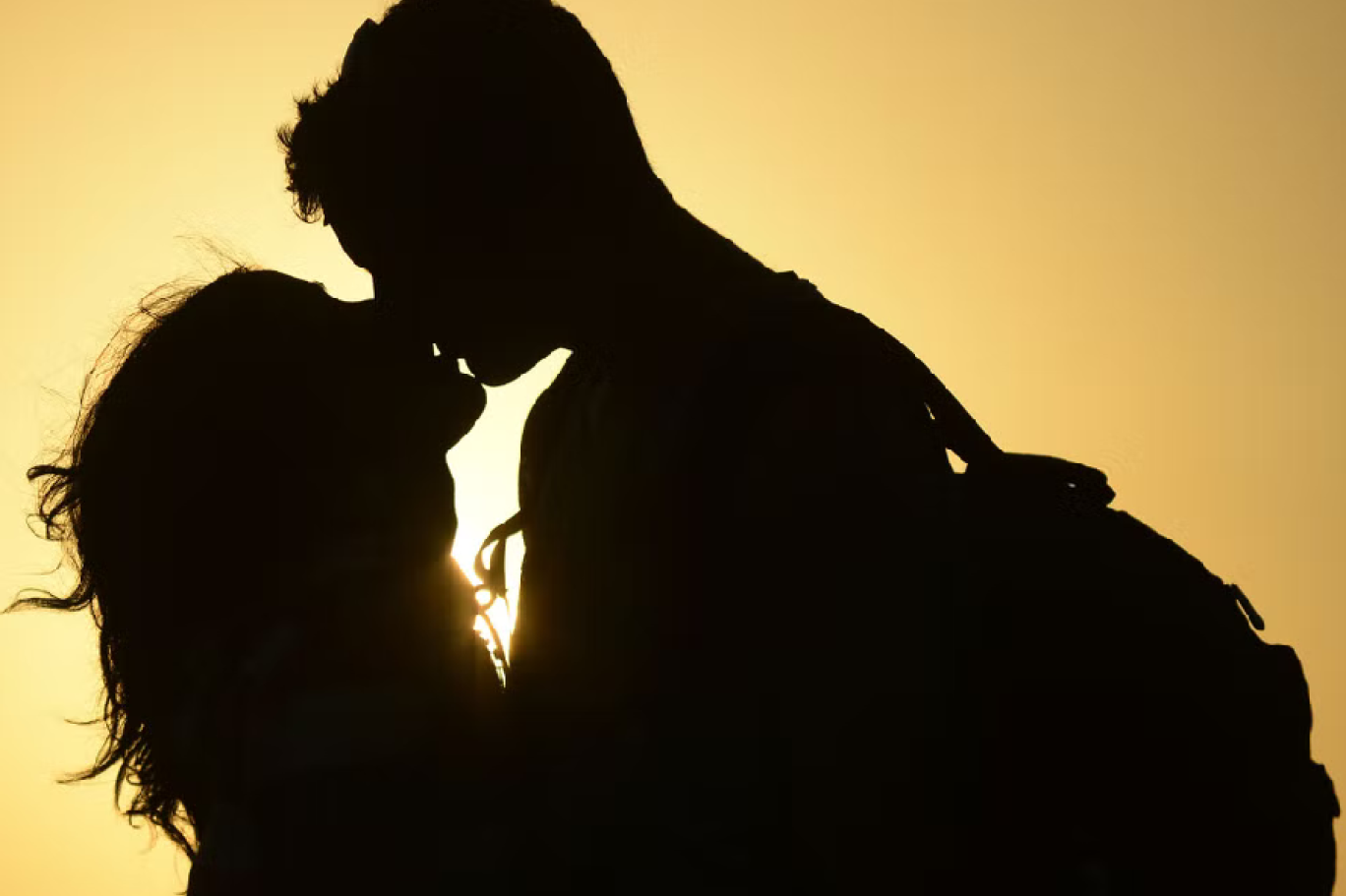 Люди начали романтические поцелуи по крайней мере 4500 лет назад | арабский независимый