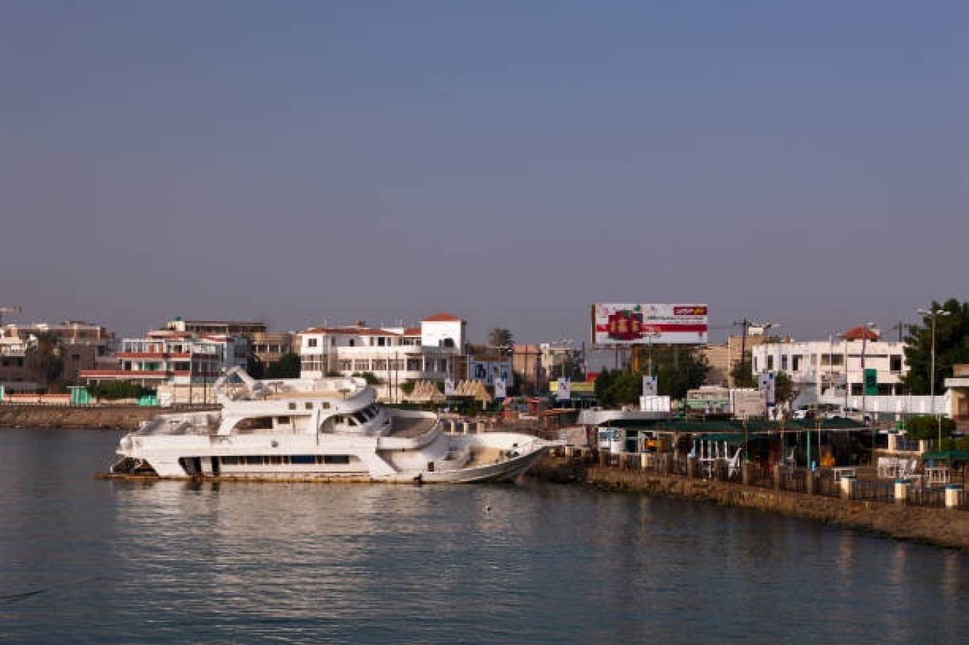 السودان بين لعنة الجوار الحبيس والطموح نحو منفذ بحري
