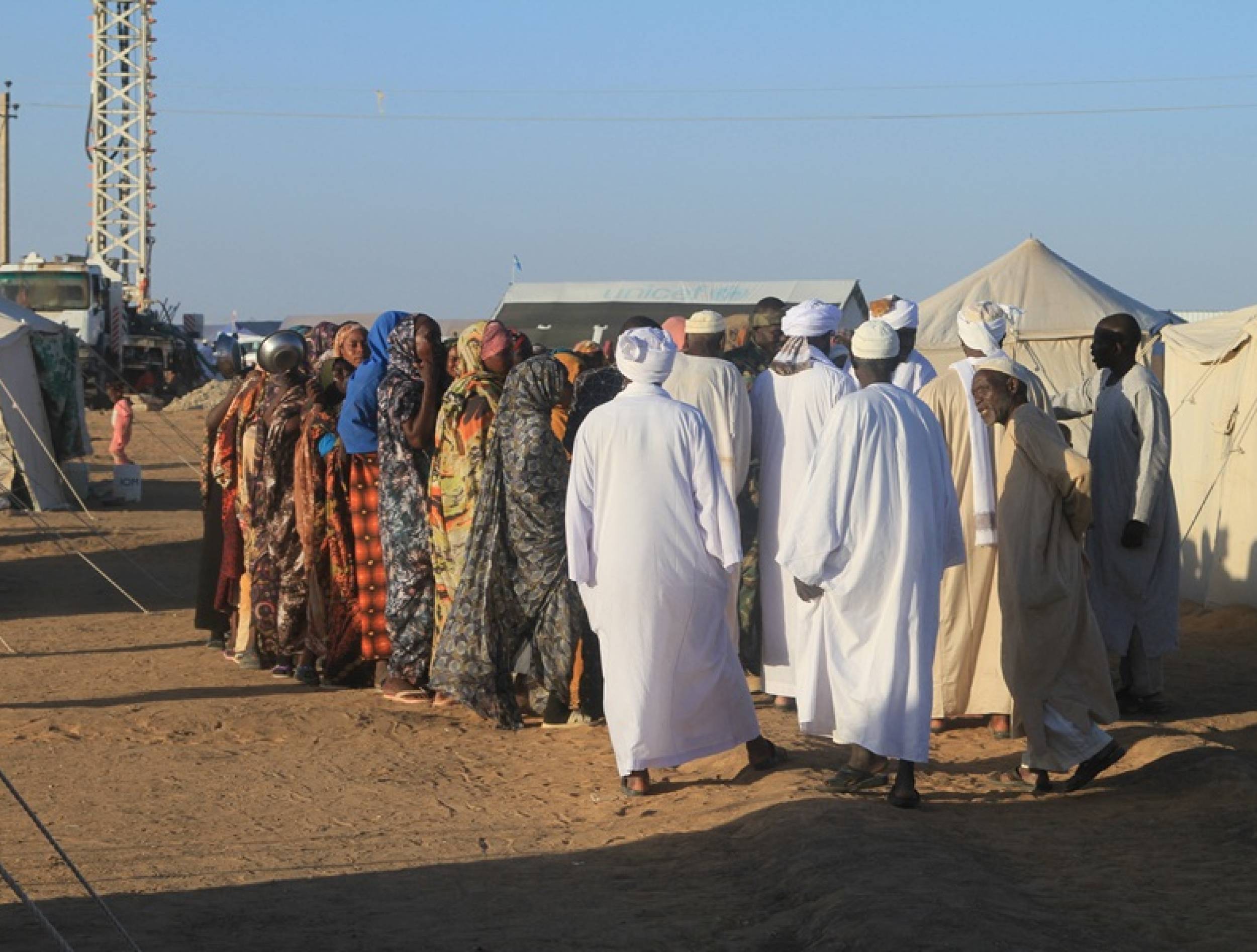 غياب الدولة ينشئ سلطات رديفة تتولى الأمن في السودان