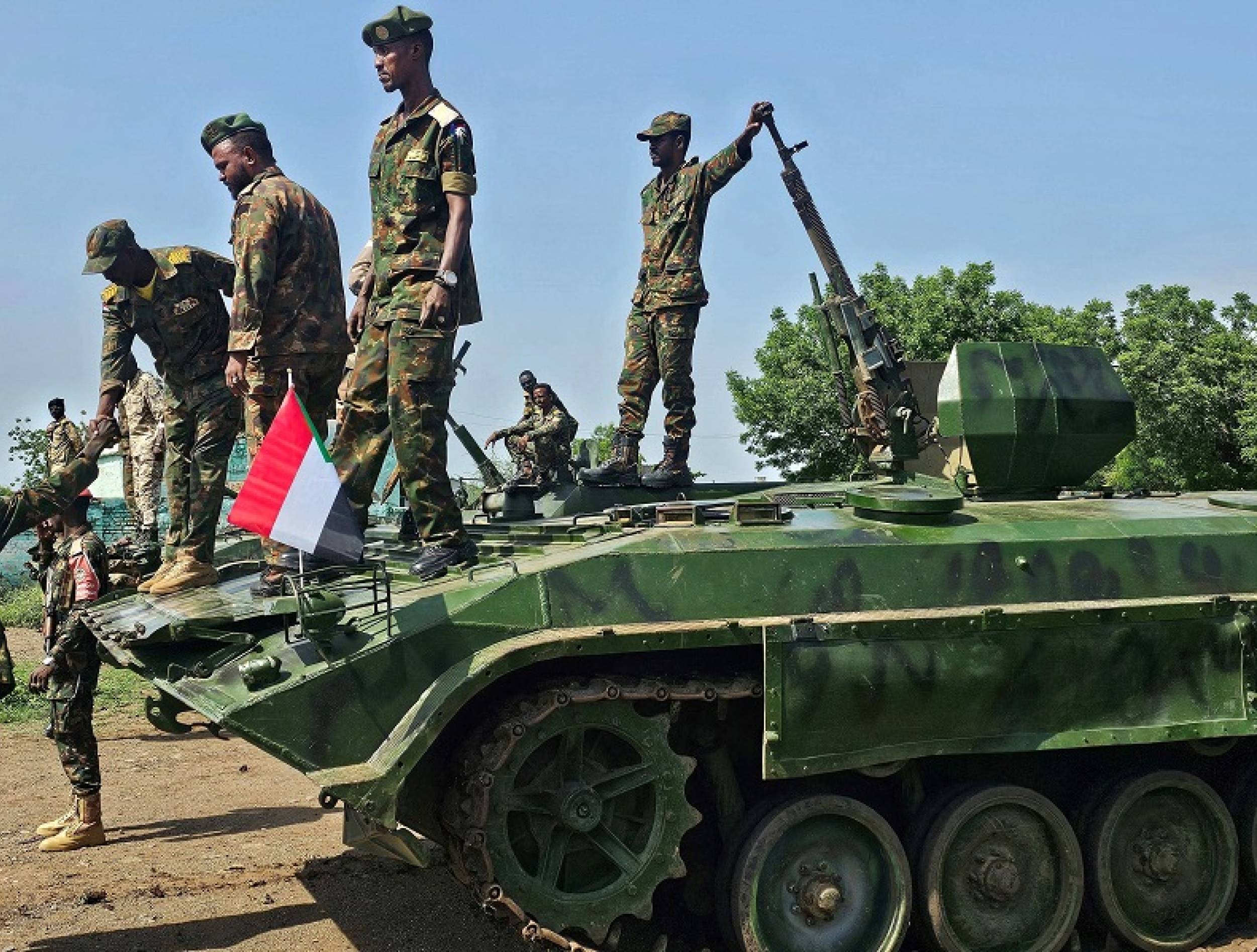 اشتعال جبهات حدود السودان الشرقية وانشقاقات متتالية بصفوف "الدعم السريع"