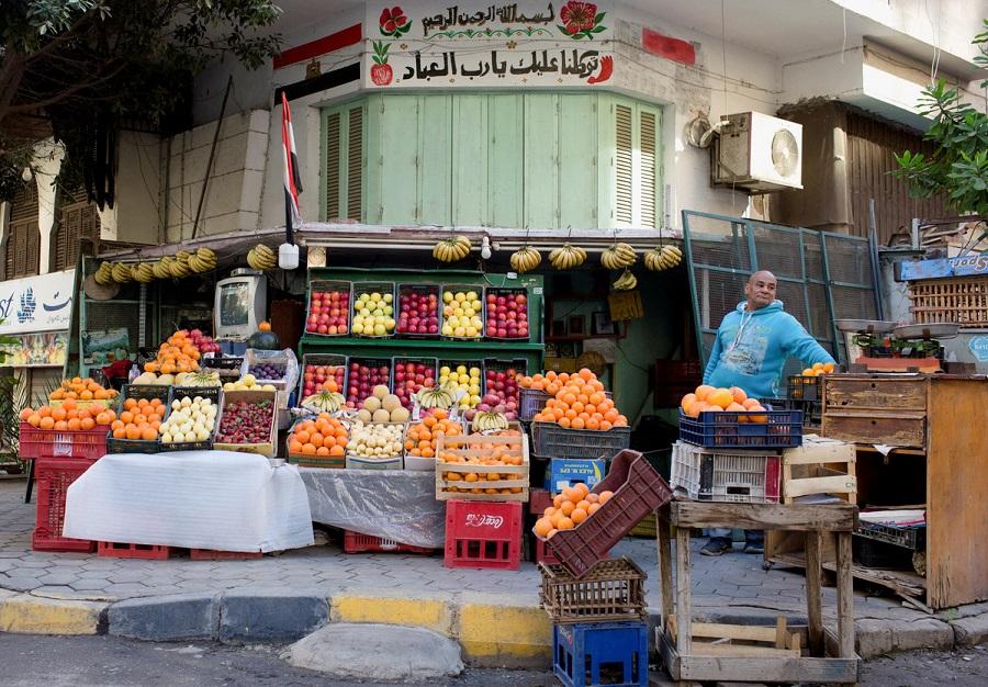 روشتة للنجاة من الغلاء: رشد نفقاتك وابحث عن سلع بديلة واشتر تقسيط