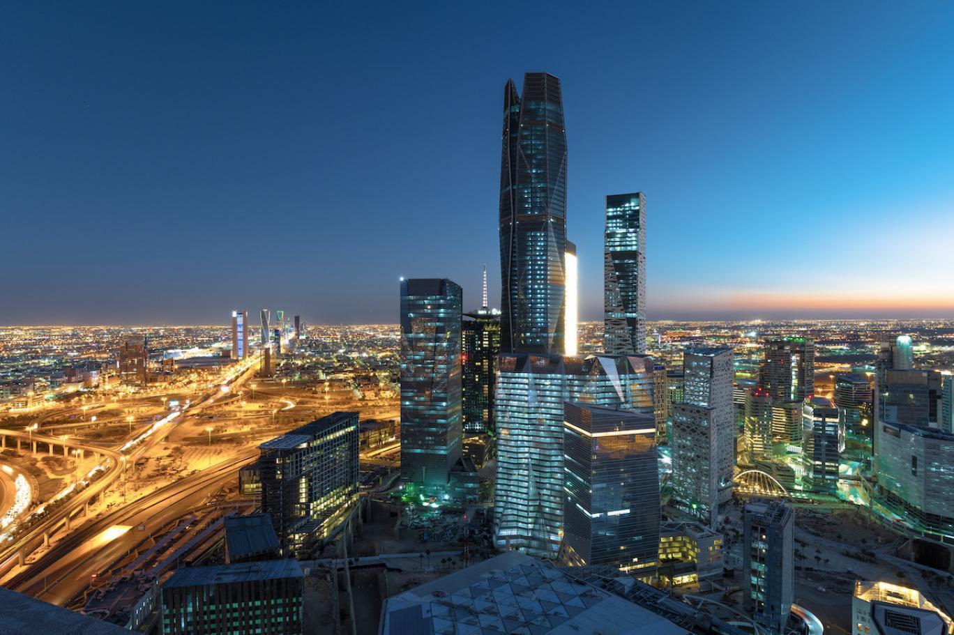 الموعد النهائي لنقل المقار الإقليمية للشركات بالرياض يناير 2024