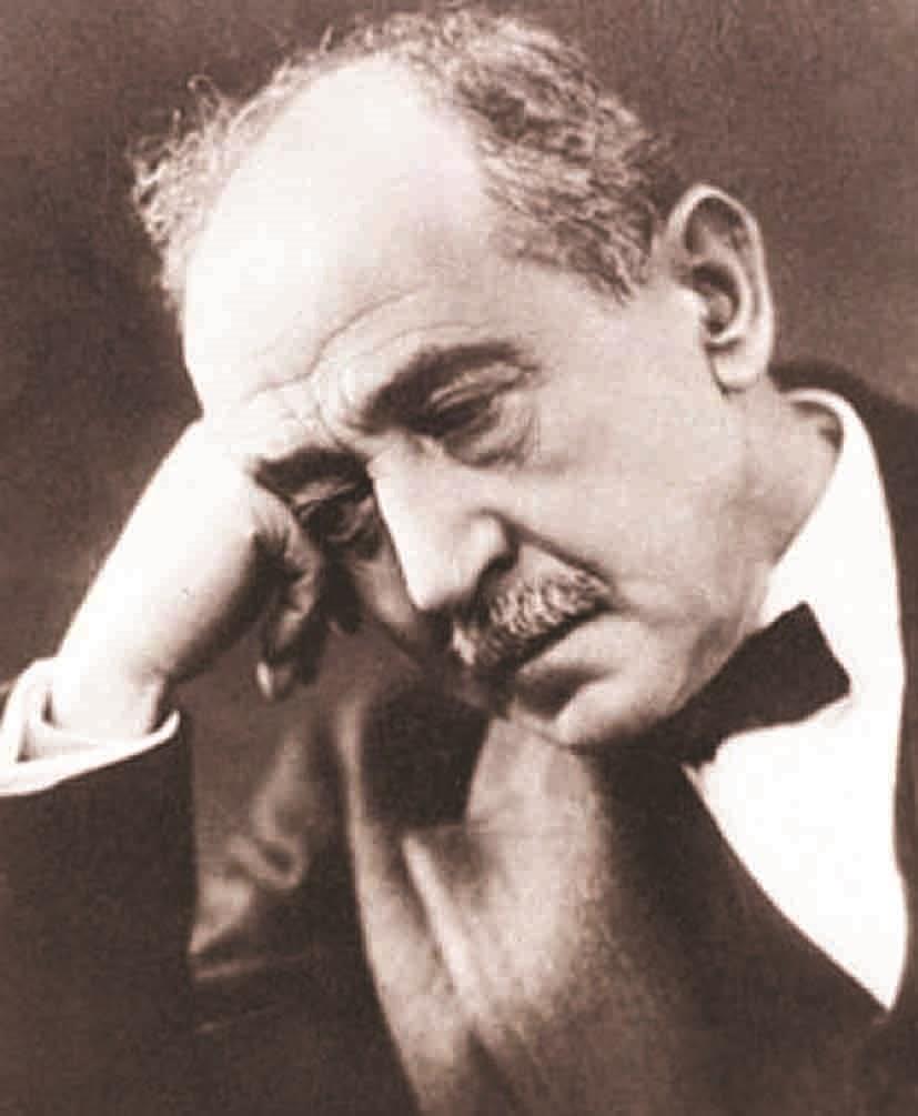 الشاعر المصري أحمد شوقي صورة أرشيفية (ويكبيديا)