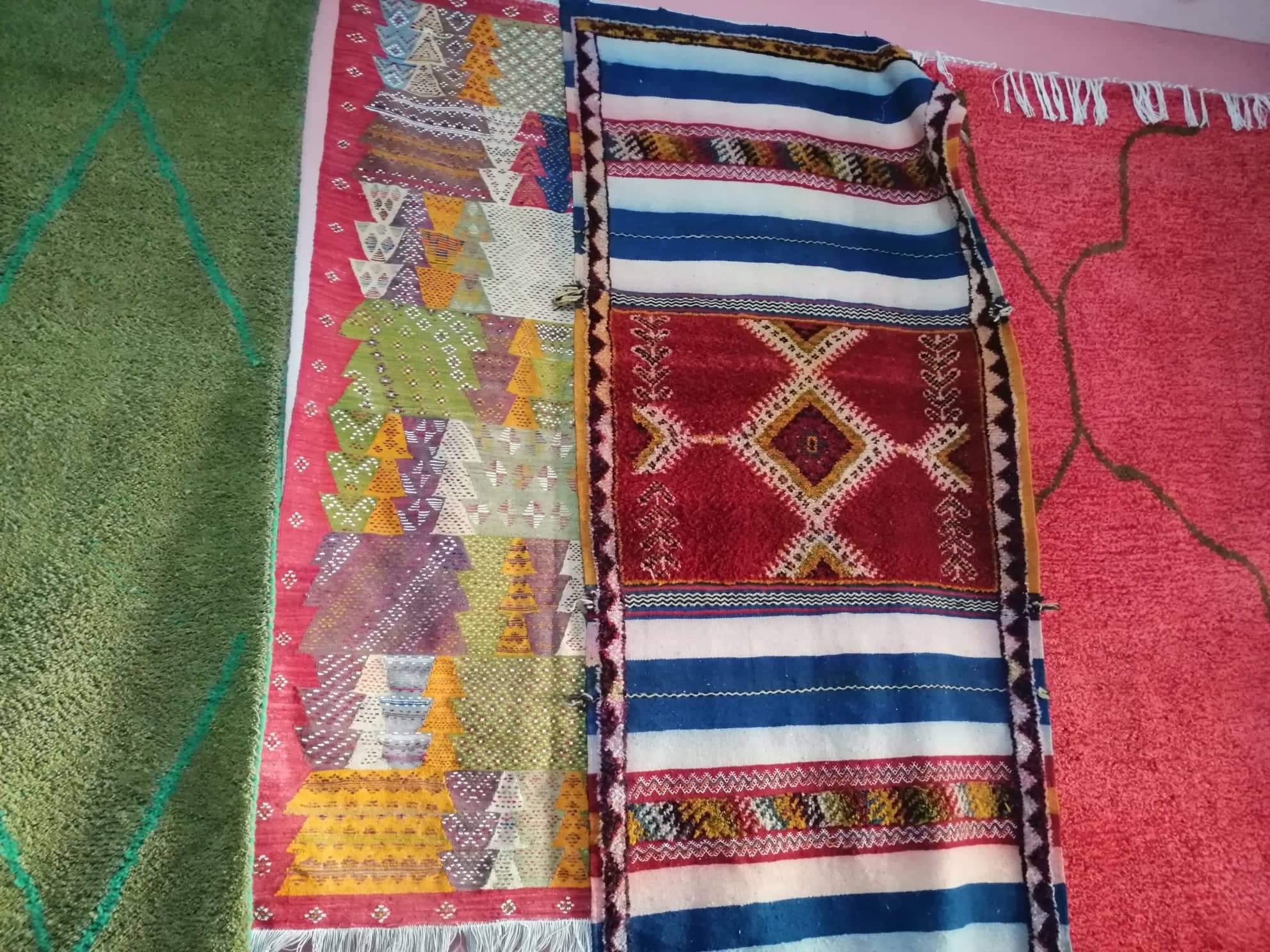 صناعة السجاد (اندبندنت عربية)