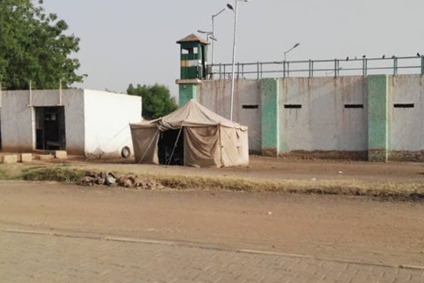سجن كوبر في العاصمة السودانية الخرطوم (أ.ف.ب)