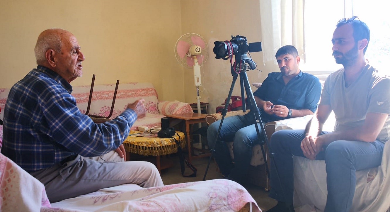 مقابلة مع أحد المشاركين في الفيلم الوثائقي