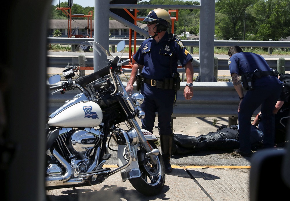 trump motorcade reuters.JPG
