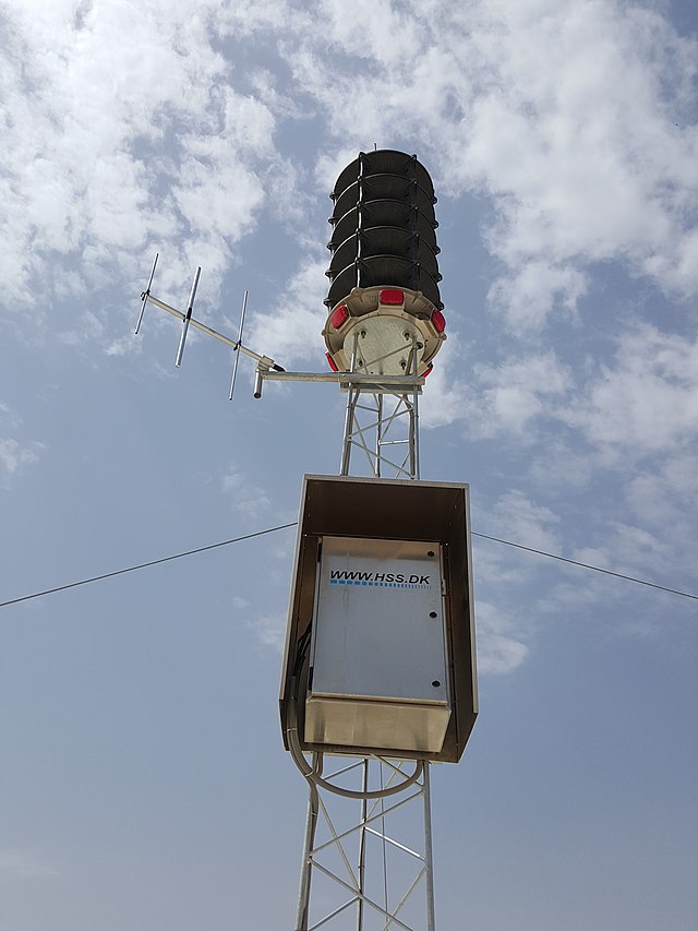 صافرات انذار من الجبهة الداخلية.jpg