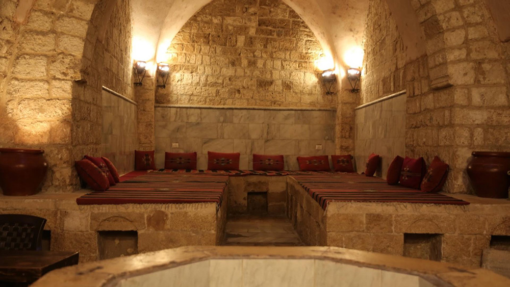 حمام السمرة الأثري وسط مدينة غزّة (أحمد حسب الله)