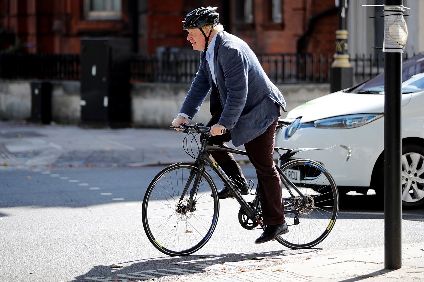 Boris Johnson bicycle afp.jpg