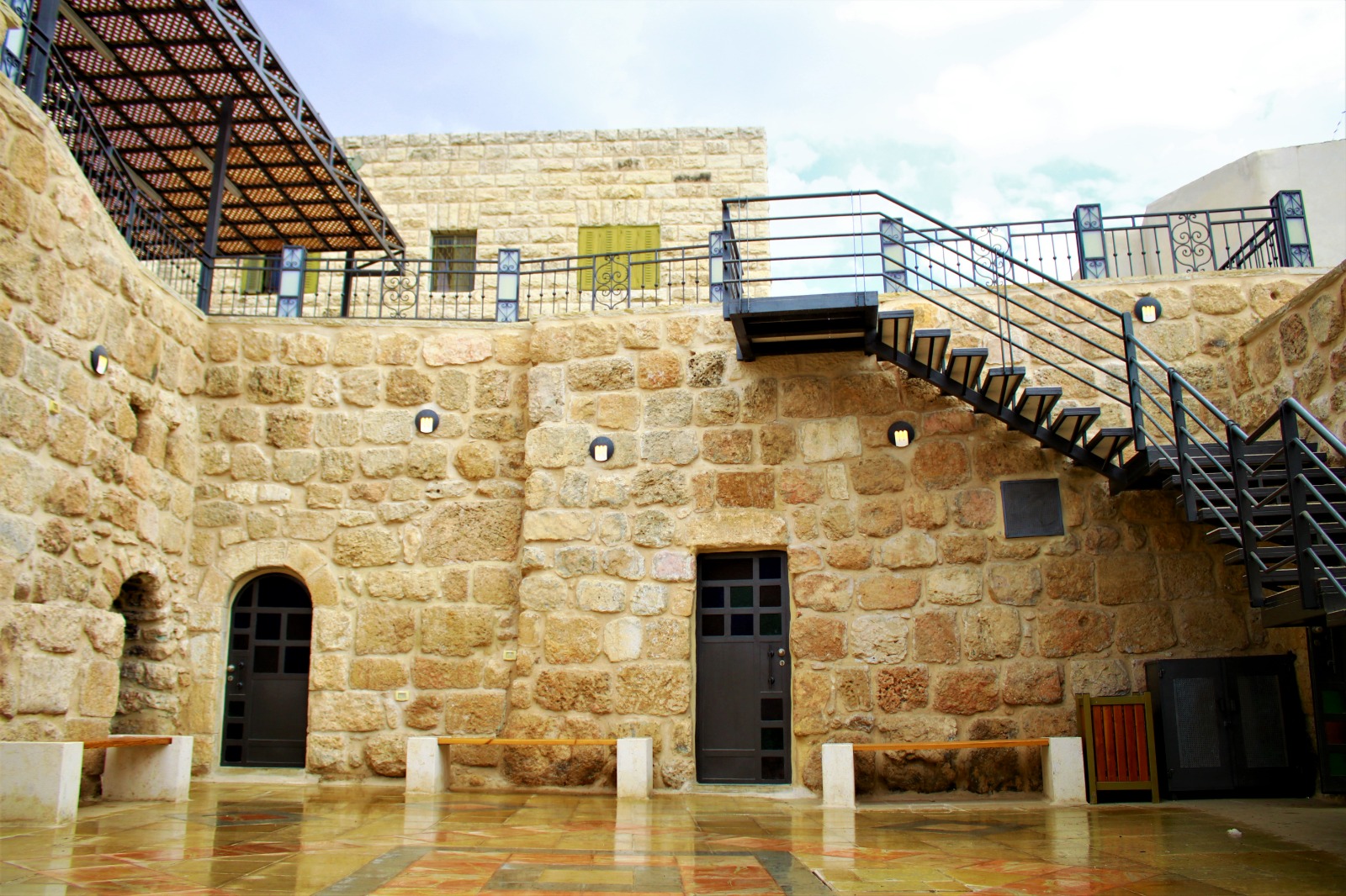 البرنامج أسهم في جذب الفلسطينيين إلى المراكز التاريخية (اندبندنت عربية)