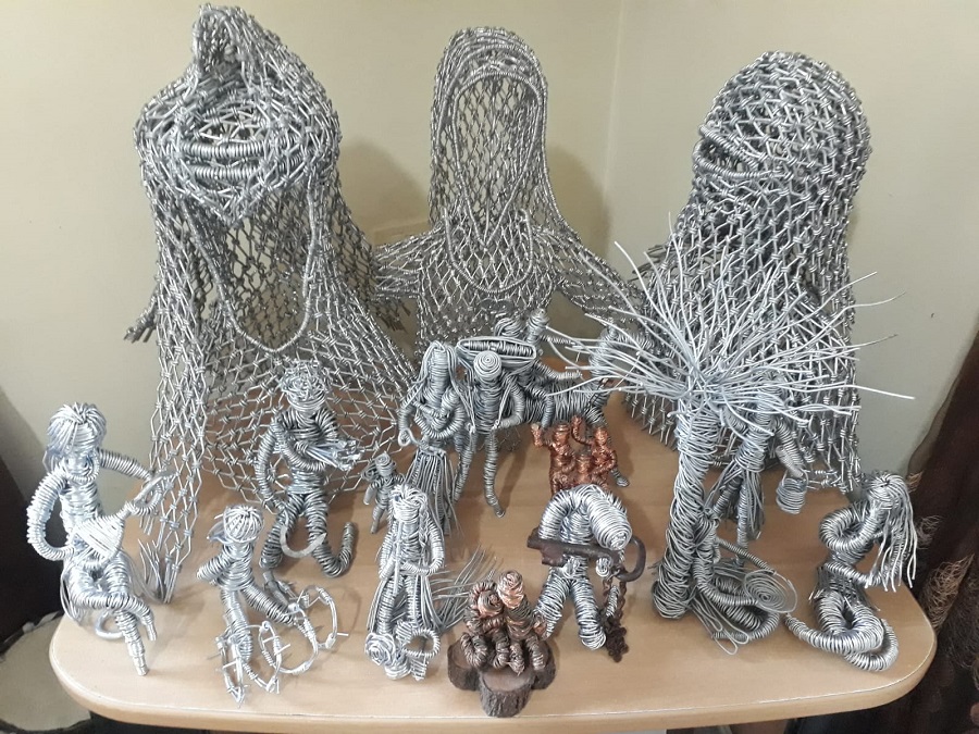 أعمال الفنان هيثم الخطيب من الاسلاك.jpg