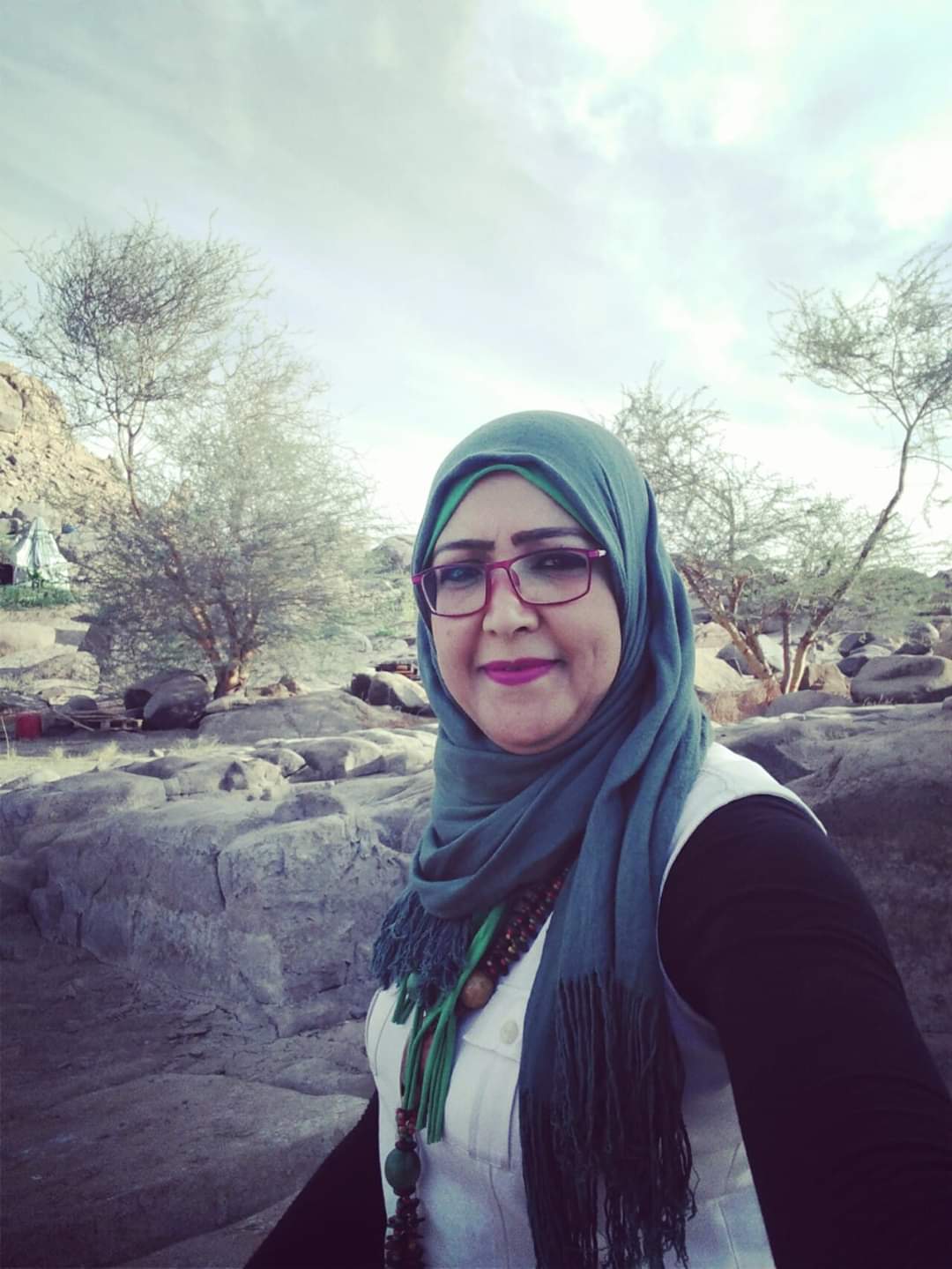 أديبة الختان رندا ضياء.jpg