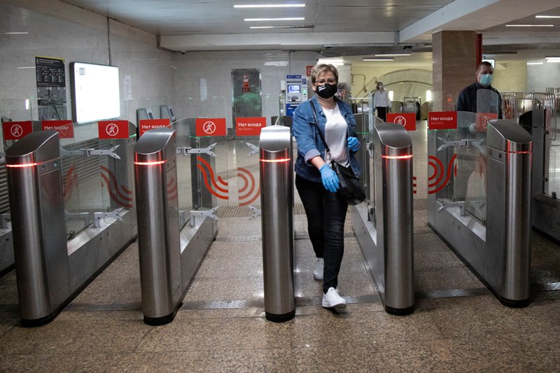 التتبع الإلكتروني لمرضى كورونا أداة "بديهية" بالنسبة إلى الكرملين 