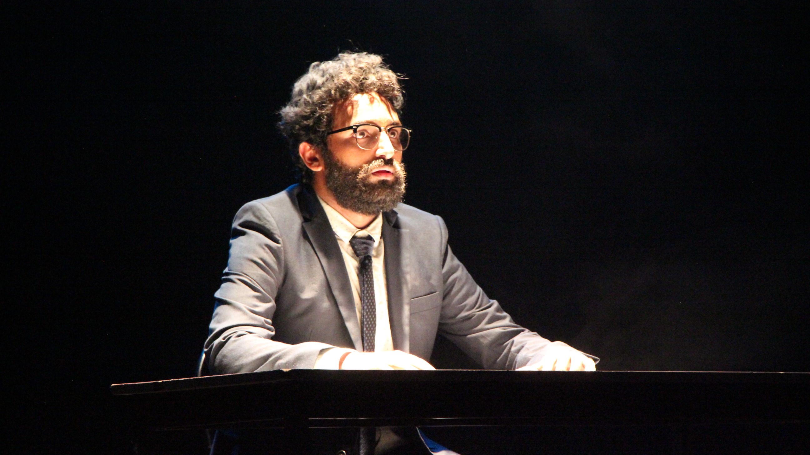 الفنان السعودي أحمد يعقوب في عمل سابق (اندبندنت عربية).jpg