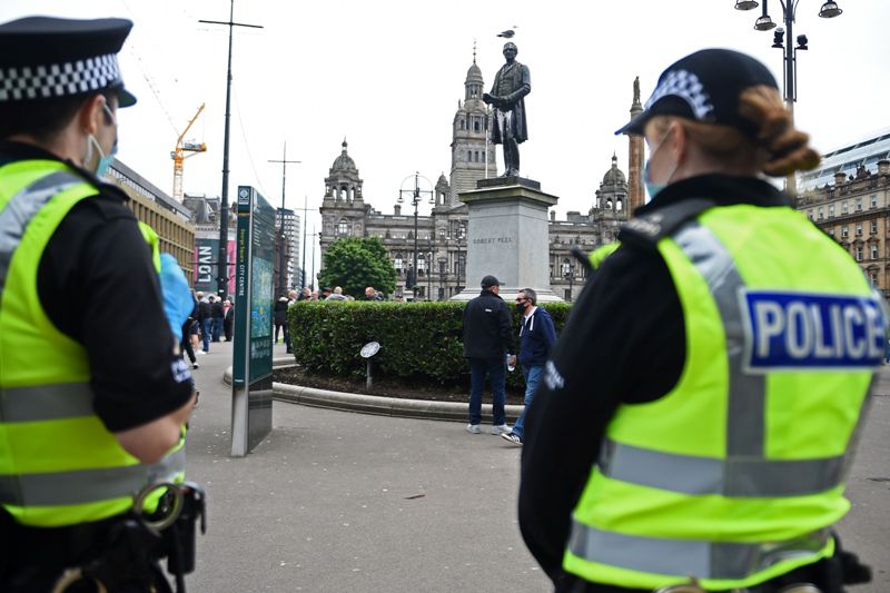 شكلت "حرب التماثيل" جزءاً من نقاش متوتر امتد عبر ضفتي الأطلسي