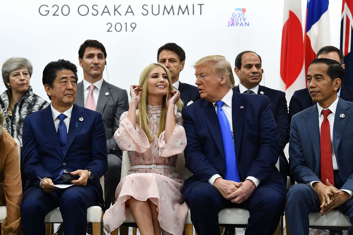 أثار حضور إيفانكا ترمب قمة "مجموعة العشرين"، نقاشات حادة حول دور إبنة الرئيس ومستقبلها 
