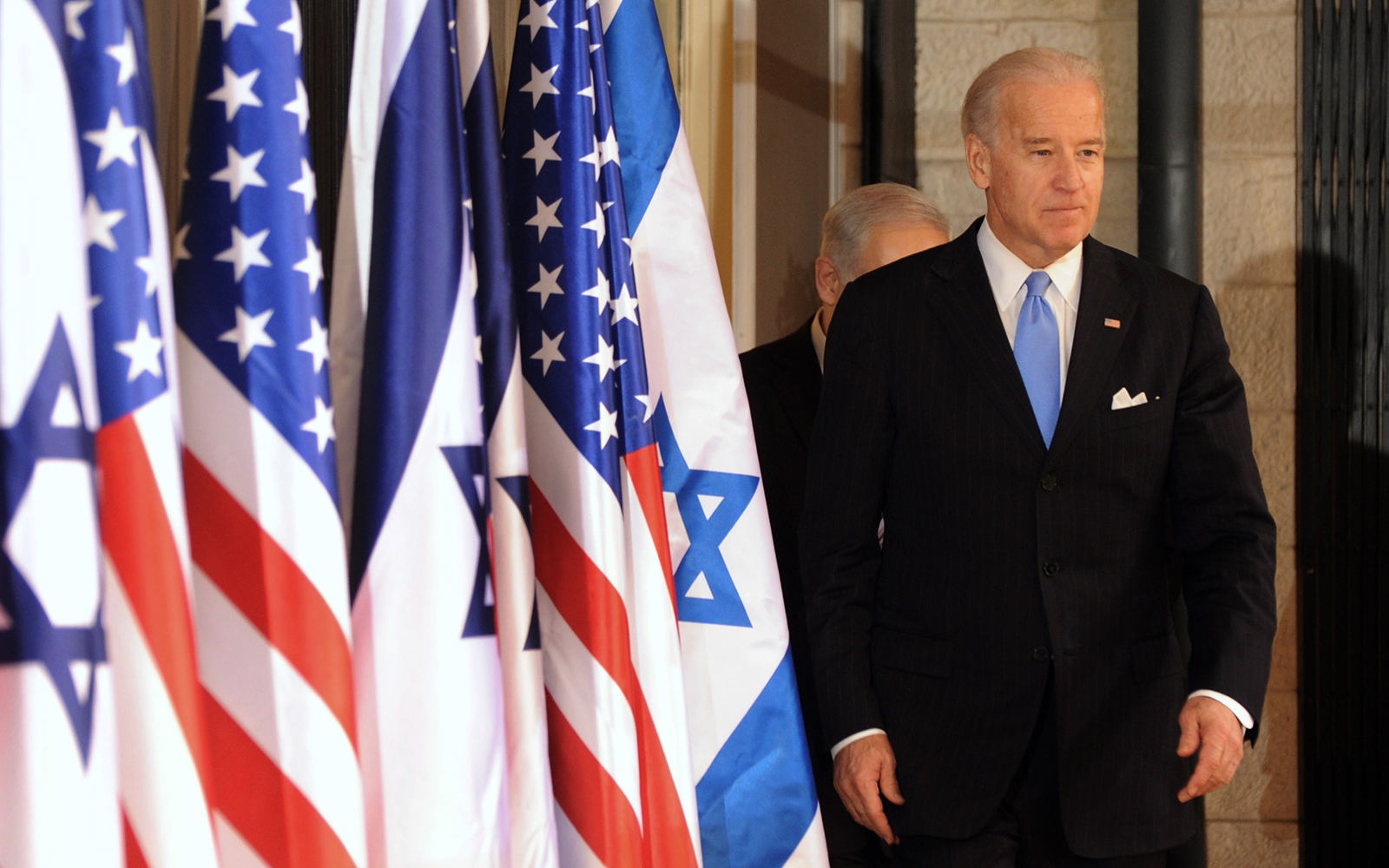 جو بايدن خلال زيارة لإسرائيل عام 2010 (أ ب).jpg
