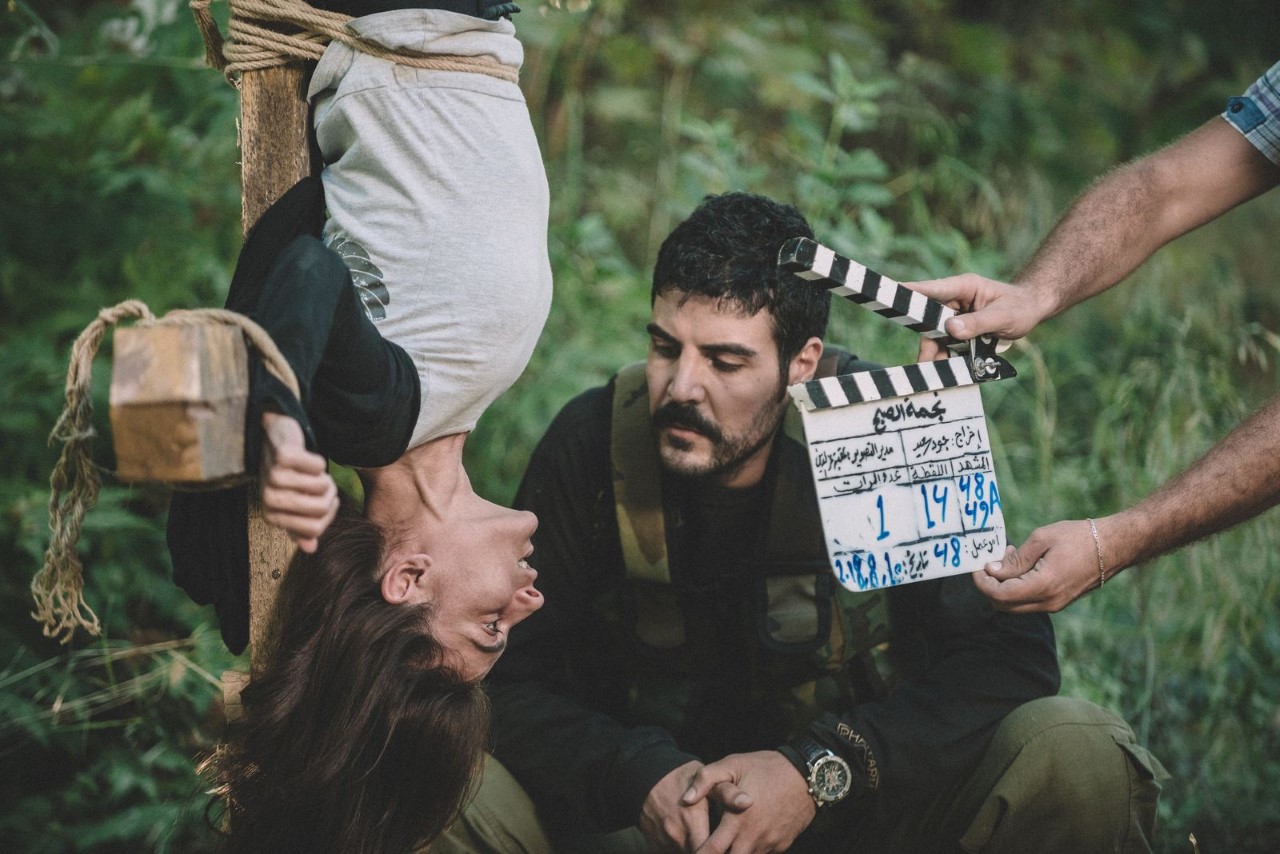 لجين إسماعيل ونسرين فندي في لقطة من فيلم نجمة الصبح.jpg