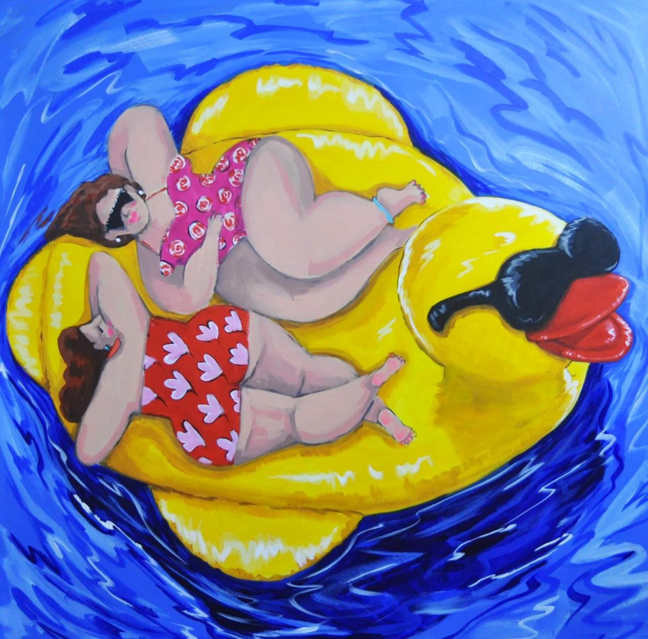 ترى إسراء أن لوحاتها رسمت الحياة التي ينبغي للبدينات أن يعشنها على أرض الواقع. (اندبندنت عربية)