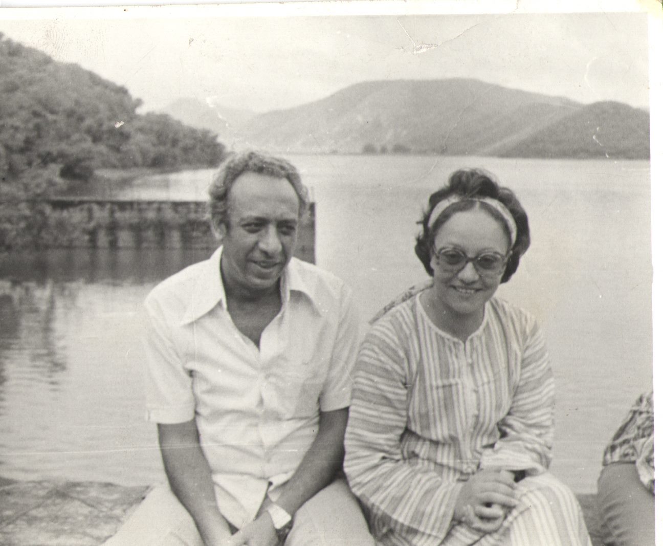 مع زوجته في الهند.jpg