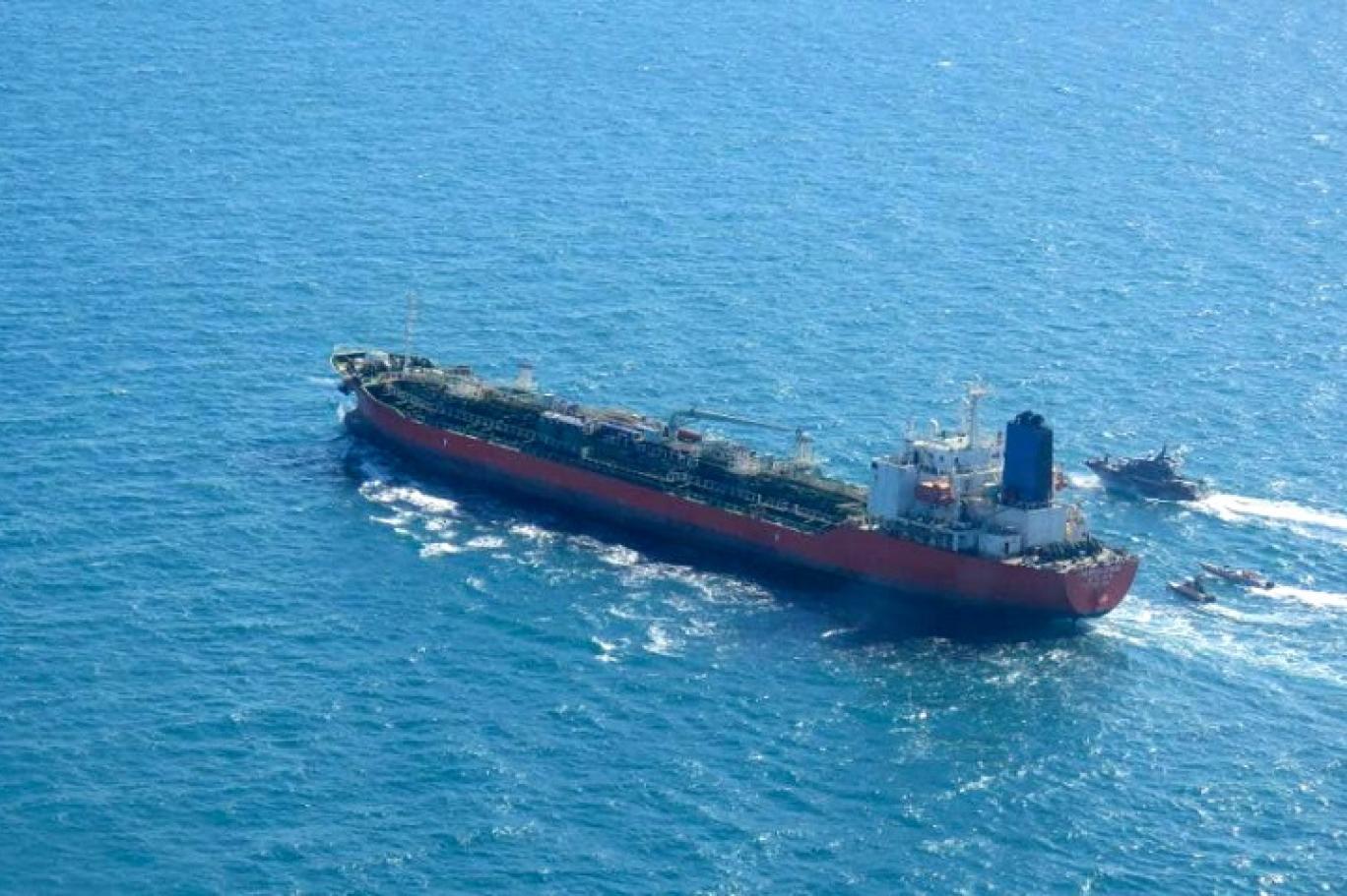 ناقلة النفط الكورية الجنوبية التي احتجزتها إيران في مطلع يناير 2021 في مياه الخليج (وكالة تسنيم الإيرانية-أ ف ب).jpg