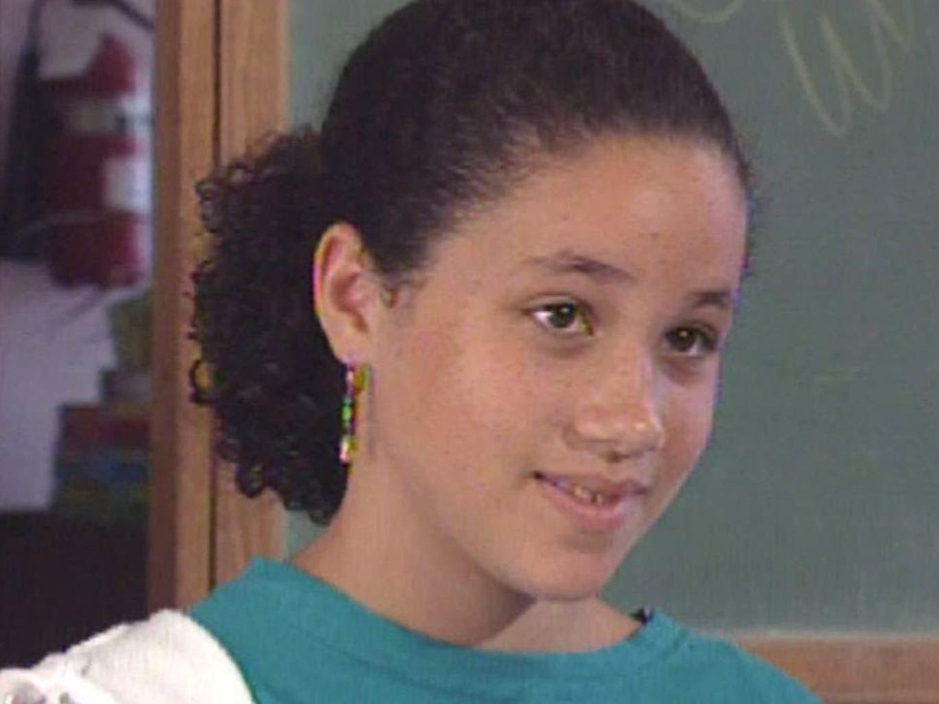 لم تكن طفولة ميغان ماركل بعيدة ما يحيط بها من فقر وحرمان وعنصرية في أميركا ودول الجوار التي زارتها مع والدتها (عن يوتيوب ونيكلوديون )