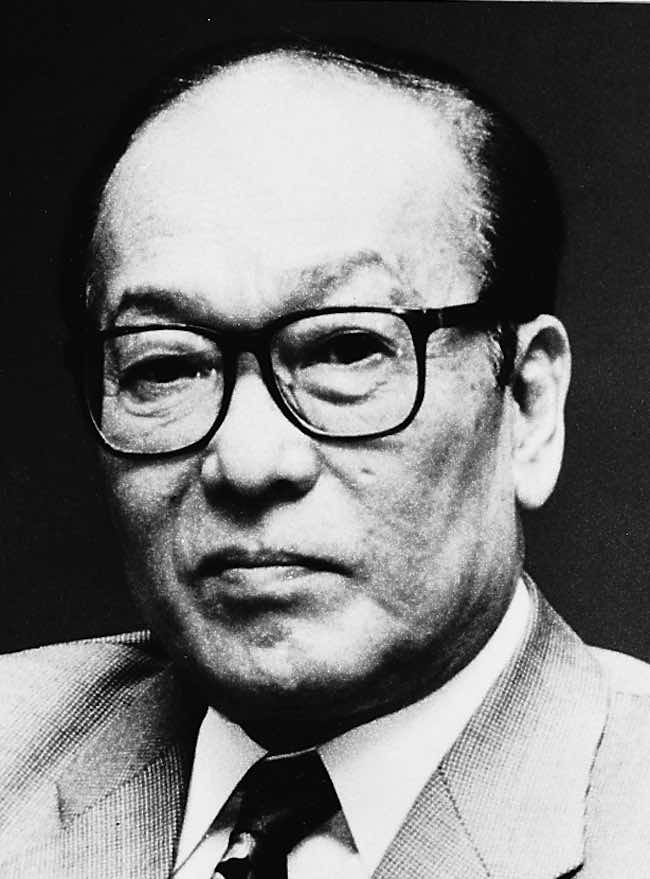 thumbnail_Portrait Akira yoshimura.jpg