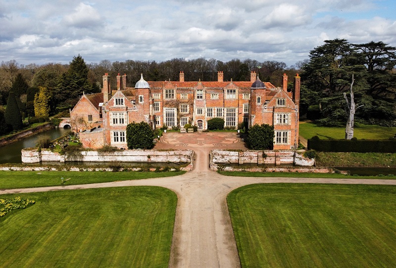 Kentwell Hall 2 afp.jpg