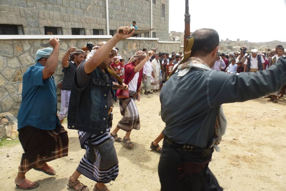 يتضمن الشعر الحميني أداء استعراضي (علي الخلاقي)